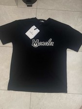 Moncler Men's T-Shirt size M