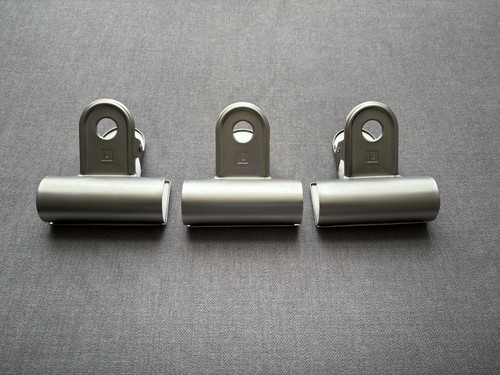 Umbra metal wall - umbra,