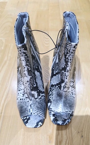 Snakeskin print - 💕,