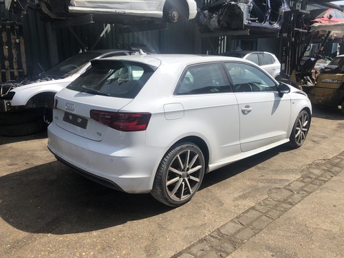 Audi line 3dr 13 - s,