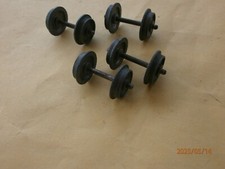 Hornby Dublo 3 rail. 4 Early pattern wheel sets for 3 rail rolling stock. Good c