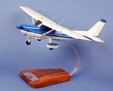 Cessna 152 Aerobat Desk Top