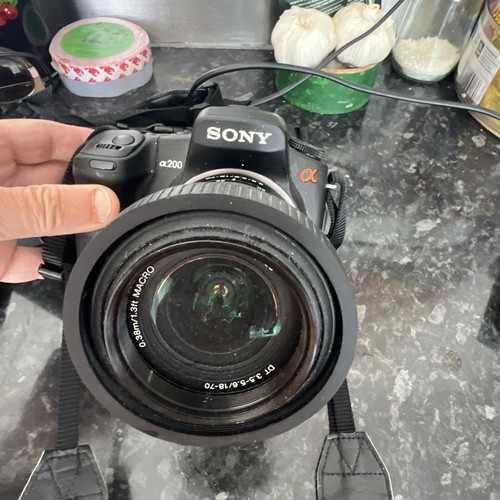 Sony alpha a200 dslr camera - sony,