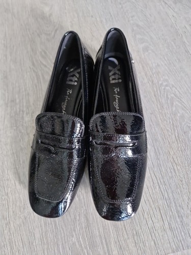 Xti smart black patent shoes - xti,