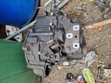 2.0 Tdi Gearbox 6 Speed . Coming Out Of Passat Euro5 2011