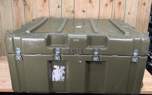 Pelican hardigg rolling case - pelican,
