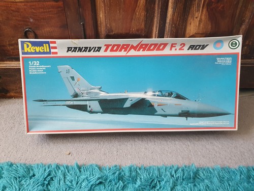 4766 revell model kit - 4766,