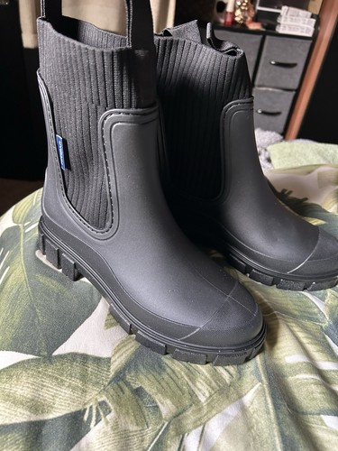 New without box - box, ankle