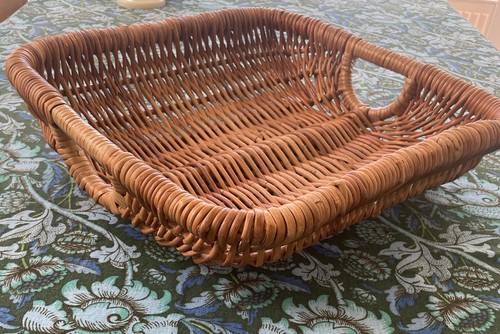 Vintage wicker bread basket - wicker,