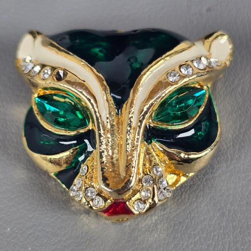 Cool gold tone - cool, gold-tone