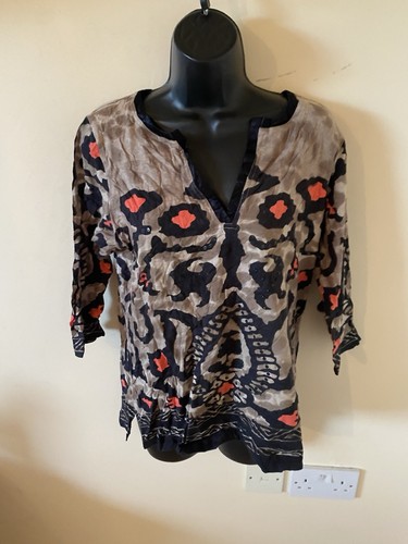Beige black coral top size - top,