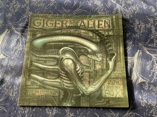 Giger alien large paperback - alien,