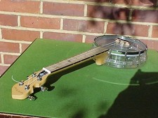 GOLD TONE LITTLE GEM DIAMOND BANJO UKELELE