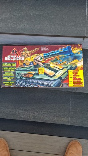 Small soldiers buzzsaw tank - soldiers,
