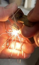 Transfo Fuel-Less Lighter