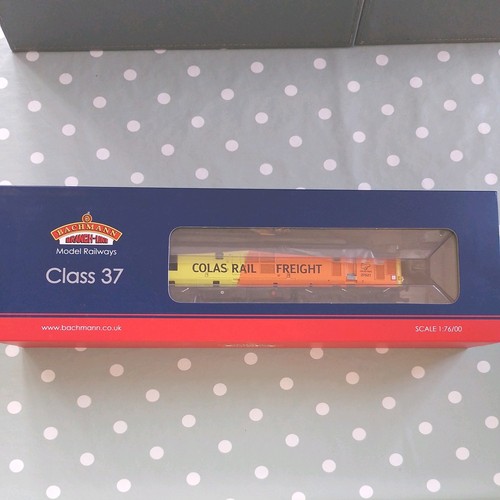 Bachmann 394 class 37 - 00, 37/5