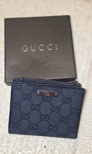 Gucci black logo - gg, &