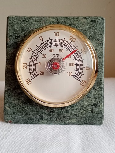 Good 1970s green granite cased - good,