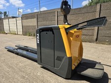 2021 TCM PTF 1pt/250 Electric Pallet Truck Lift Jack 2.5 Tonnes