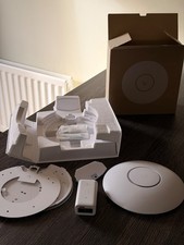 Ubiquiti U6-PRO Wireless Wi-Fi 6/5 Access Point + U-PoE-AF Injector