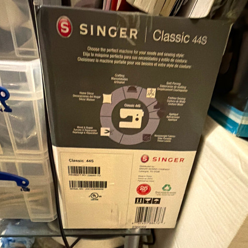 Singer classic 44s portable - singer,