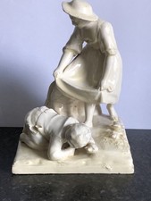 STUNNING ANTIQUE CONTINENTAL PORCELAIN FIGURE