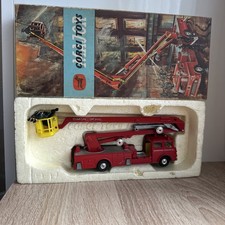 Corgi 1127 Simon Snorkel Fire