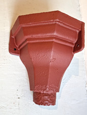Cast Iron Rainwater Corner Hopper, 190 x 190 x 210mm o/a hopper  size