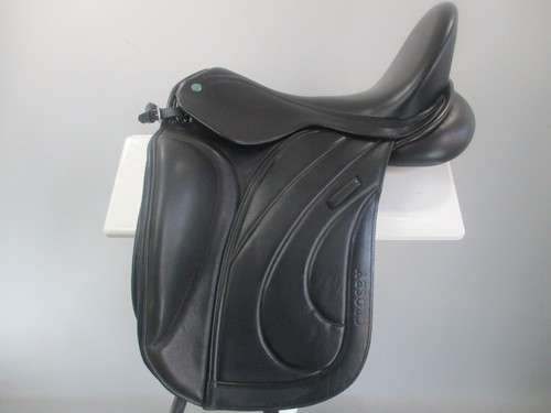 Crosby dressage saddle - dressage,