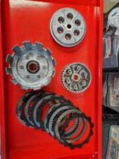 Suzuki GT250X7 Clutch Assembly