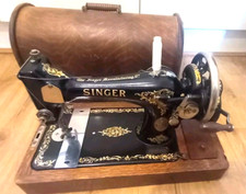 Old Singer 128k Sewing Machine Hand Cranked Heavy Duty with Wooden Storage case