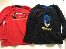 2 boys fleece tops. Batman and lightning McQueen boys jumper. Age 6-7 / 122 cm