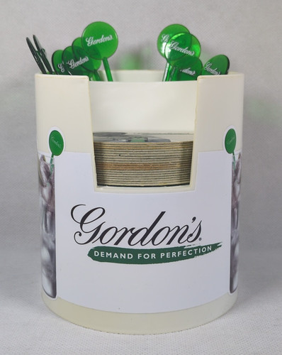 Gordon gin barware - gin, plastic