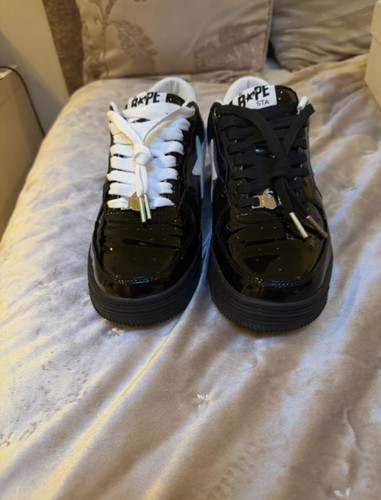 Bapestas never worn - bapestas.,
