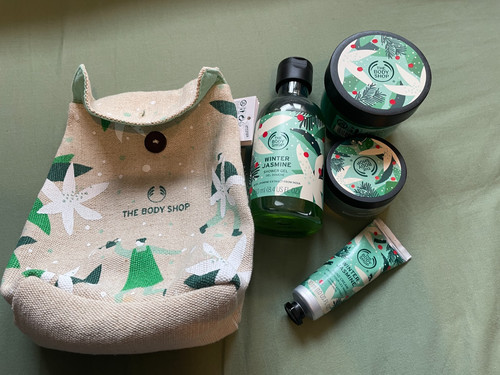 The body shop winter - body,