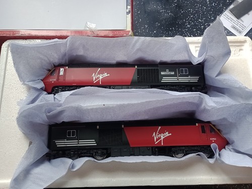 Hornby virgin hst and - virgin,