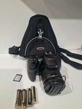 Fujifilm FinePix HS25EXR DSLR