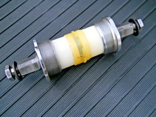 Suntour Superbe bottom bracket 1.370" x 24 TPI 125mm  fits 70mm shell