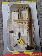 New Hornby Signal R170 OO