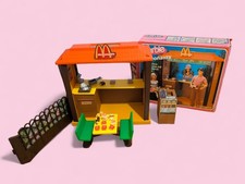 1982 Mattel Barbie Loves McDonalds Playset no. 5559, 100% Complete with Box