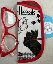 Harrods Dog Logo Reading