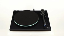 Rega Planar 2 Turntable / Elys