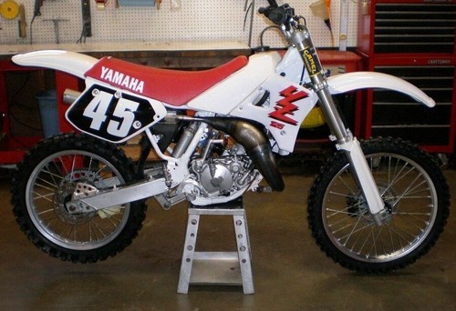 Yamaha seat stencil - yz, it