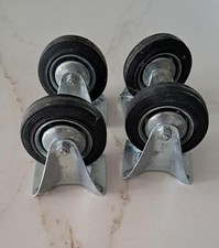 100mm Castors Fixed:Flight Case: Speakers:
