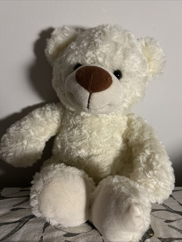 Cute polar bear cuddly - cute,