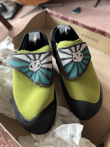 Evolv kids climbing shoes - climbing, size