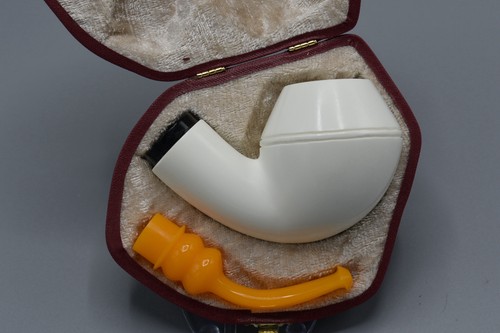 Smooth rhodesian pipe block - rhodesian,
