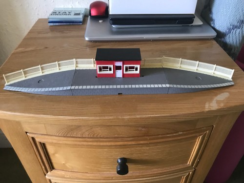 Hornby r001 wayside station - hornby,