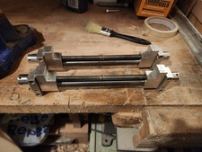 Self centering CNC Machine Vices (x2)