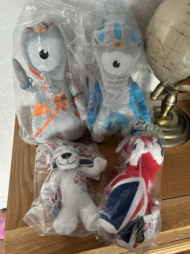 London 2012 olympics mascot - london,